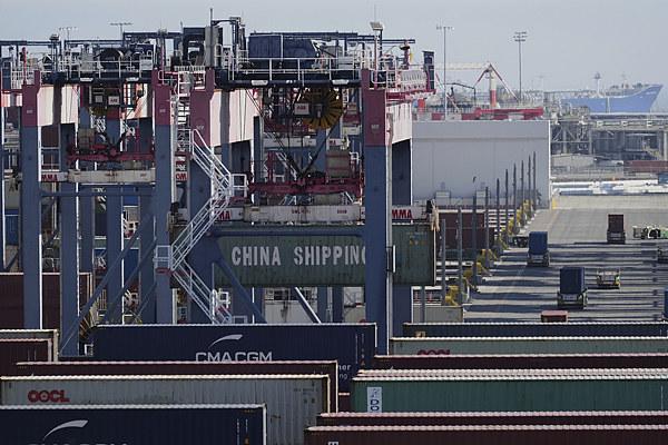 天臣配资 “订单量暴跌，美国进口商巴望着和中国达成协议”