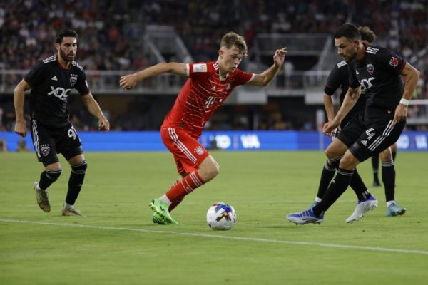 辉煌国际 记者：万纳尔1500万欧+奖金转会埃因霍温达协议，拜仁有回购条款